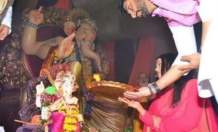 dffffffcfee's tweet photo. Lord Ganesha is believed to take all our sorrows.!
Ganpati Bappa Moraya! 
#Devashriganesha #ganpatisthapana #blessings #jodha #post1 https://t.co/itGs0ZLRG1