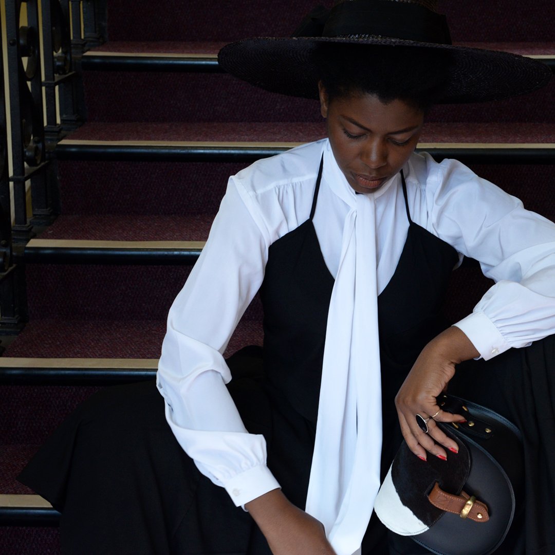 NDamusLONDON's tweet photo. Pensive, preparatory thoughts as the big freeze continues in #London. #Winter is coming...again.
Handbag @NDamusLONDON ๐ท @karllake_tog Model @bumithomas
#design #AW18 #style #sartorial #lady #dapper #beauty #wearestyle #fashion #fashionblogger #blogger #stylist #gq
. https://t.co/1Co4LmG4NG