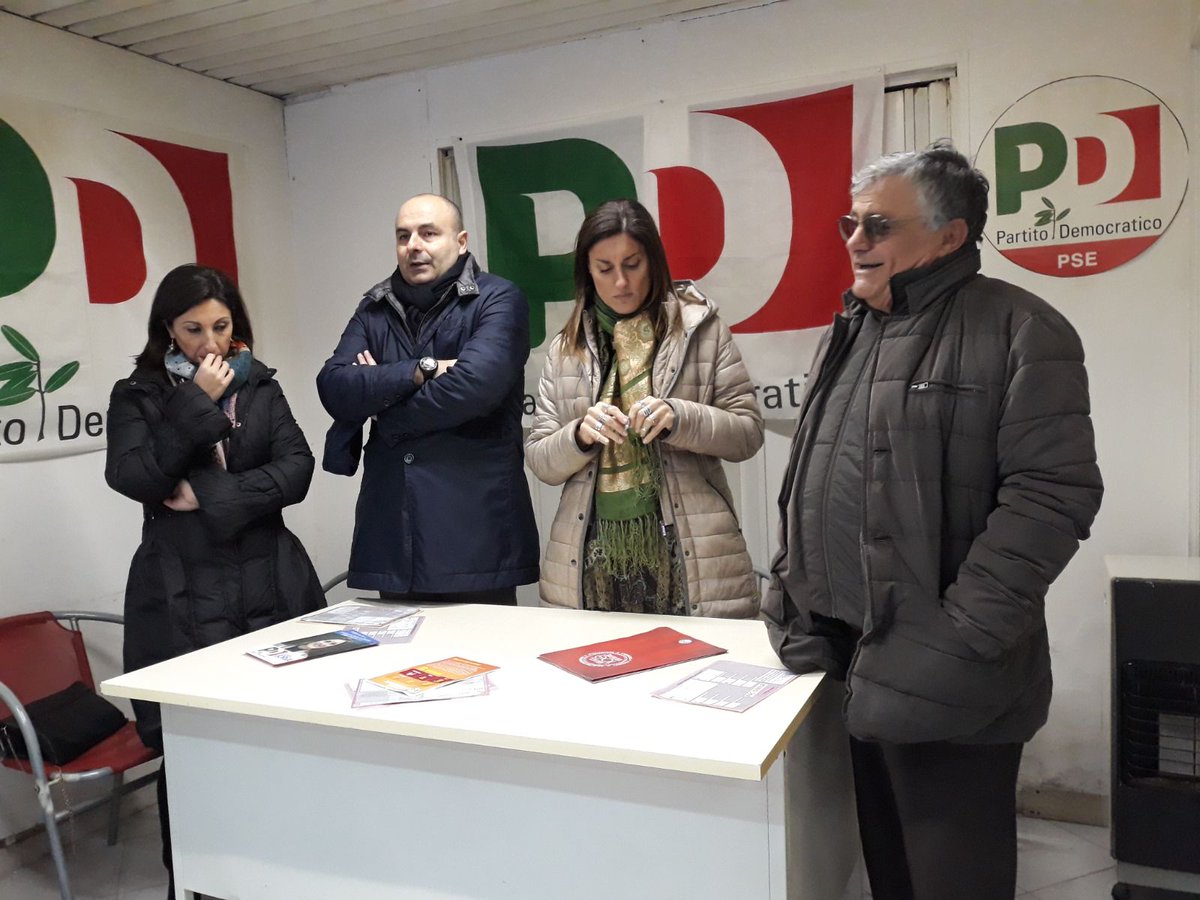 gorgaclelia's tweet image. La domenica elettorale è iniziata di buon mattino nella sede del #Pd di #Trecase
#Restiamouniti