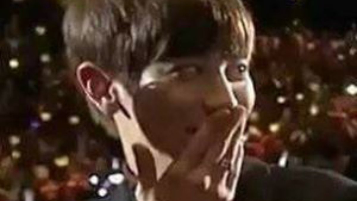 _Bunnmyeon_'s tweet photo. Lo digo ahora y lo diré siempre EXO TUS PATRONES

#Olympics_EXO #EXO_Olympics https://t.co/GHKUYDkmWZ