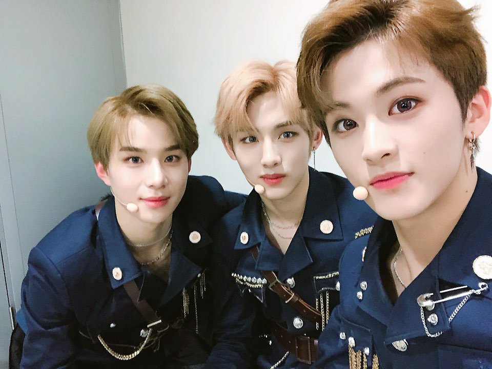 NCTsmtown's tweet photo. #BOSS 보스!!
💚😍💚 https://t.co/1EBUV7gFH4