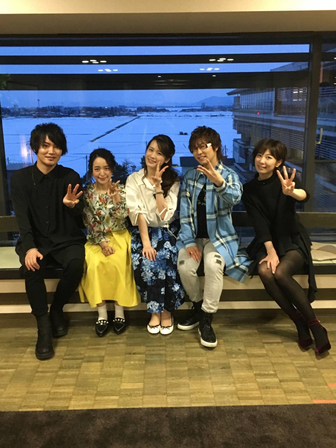 安済知佳 Official ちはやふるweek Inあわら 二日間ありがとうございました ちはやふる 三期決定 とても嬉しいです ありがとうございます 福井県あわらにて 最高の喜びを共に味わえて幸せでした ありがとのー またきねのー お花とお手紙と