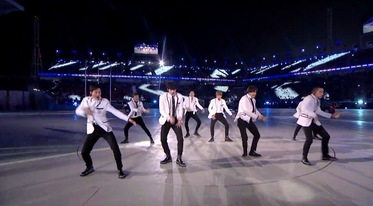 EXO INDONESIA tweet media