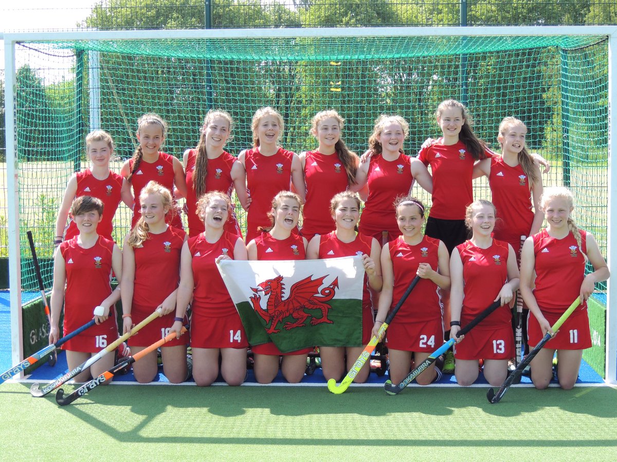 The face you make when you get selected for the Easter test series in Scotland !!@HockeyWales <a href="/ColtsWokingHC/">Woking Hockey Colts</a> <a href="/HockeyWalesU18G/">Hockey Wales NAG Girls</a> #dragons