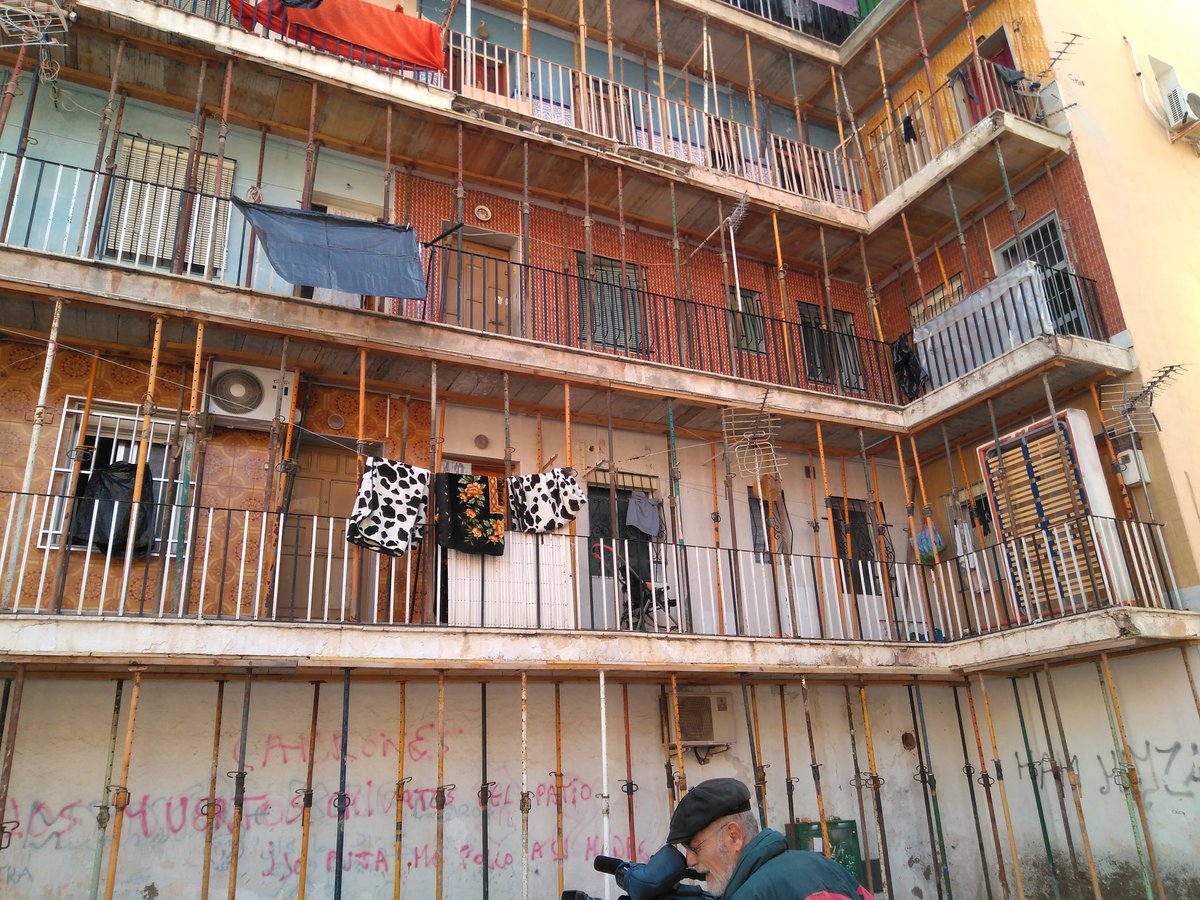 El Patio.
Pasividad del ayuntamiento y la Junta.
