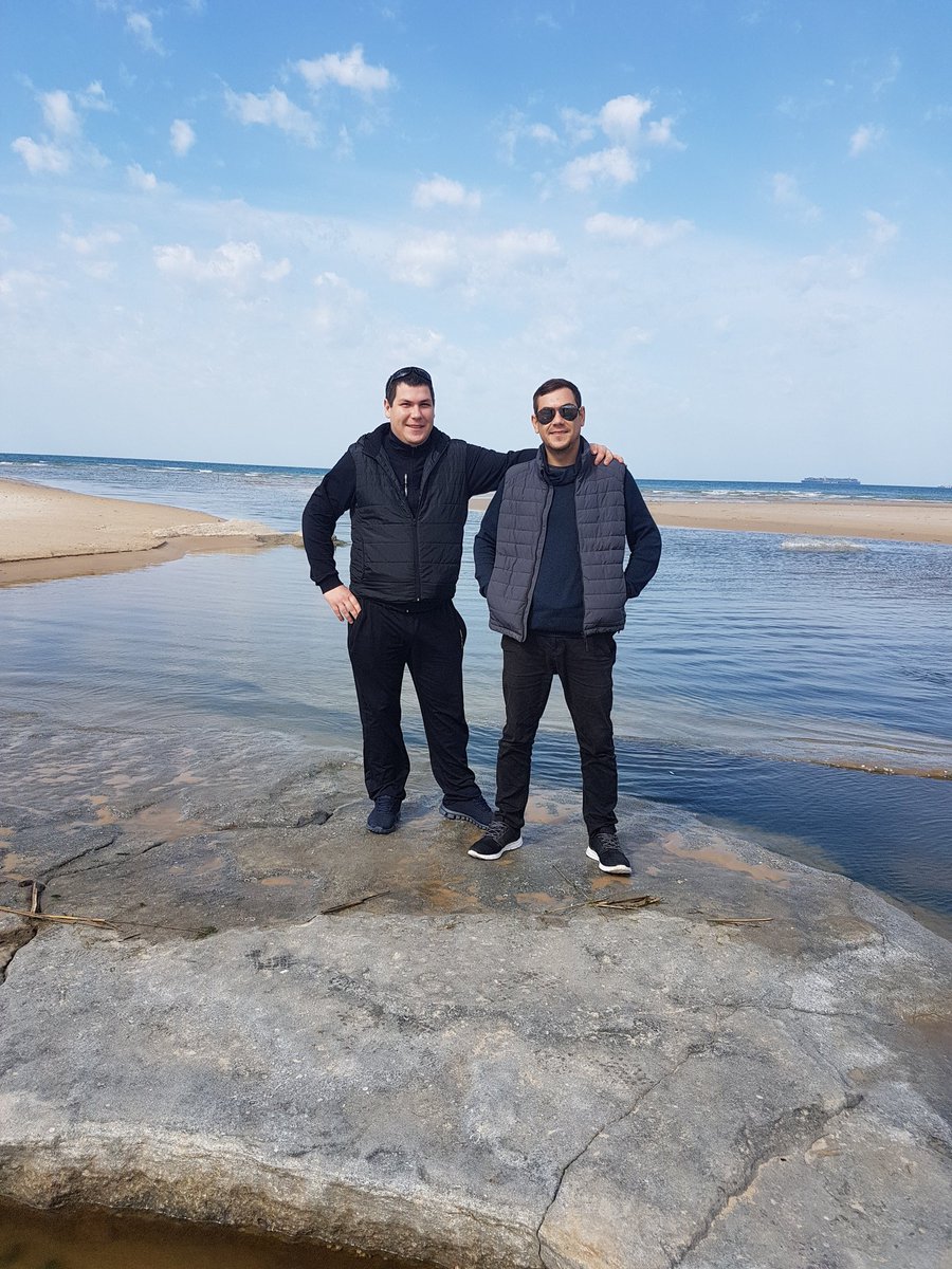 buga736's tweet image. 