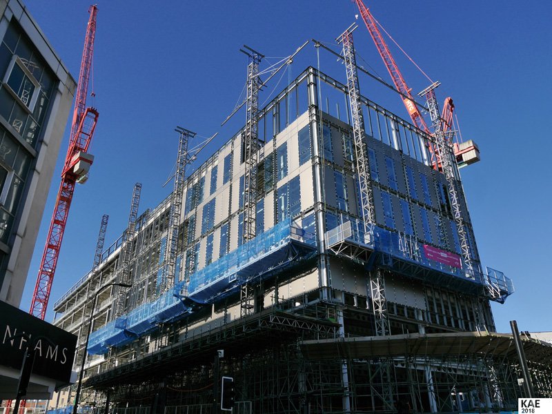 SheffieldRising's tweet photo. Glazing and facade work on @SheffRQ is continuing at speed @BAMConstructUK #sheffieldissuper https://t.co/JDM4M5svC6