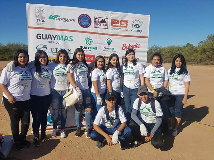 ElRigel_'s tweet photo. Excelente labor de jóvenes estudiantes de Guaymas para mantener limpia nuestras playas. Nuestra gratitud y un gran aplauso para todos ellos. #TalachaPlayera 👏👏👏👏👏👏 https://t.co/dLtAk01hMM