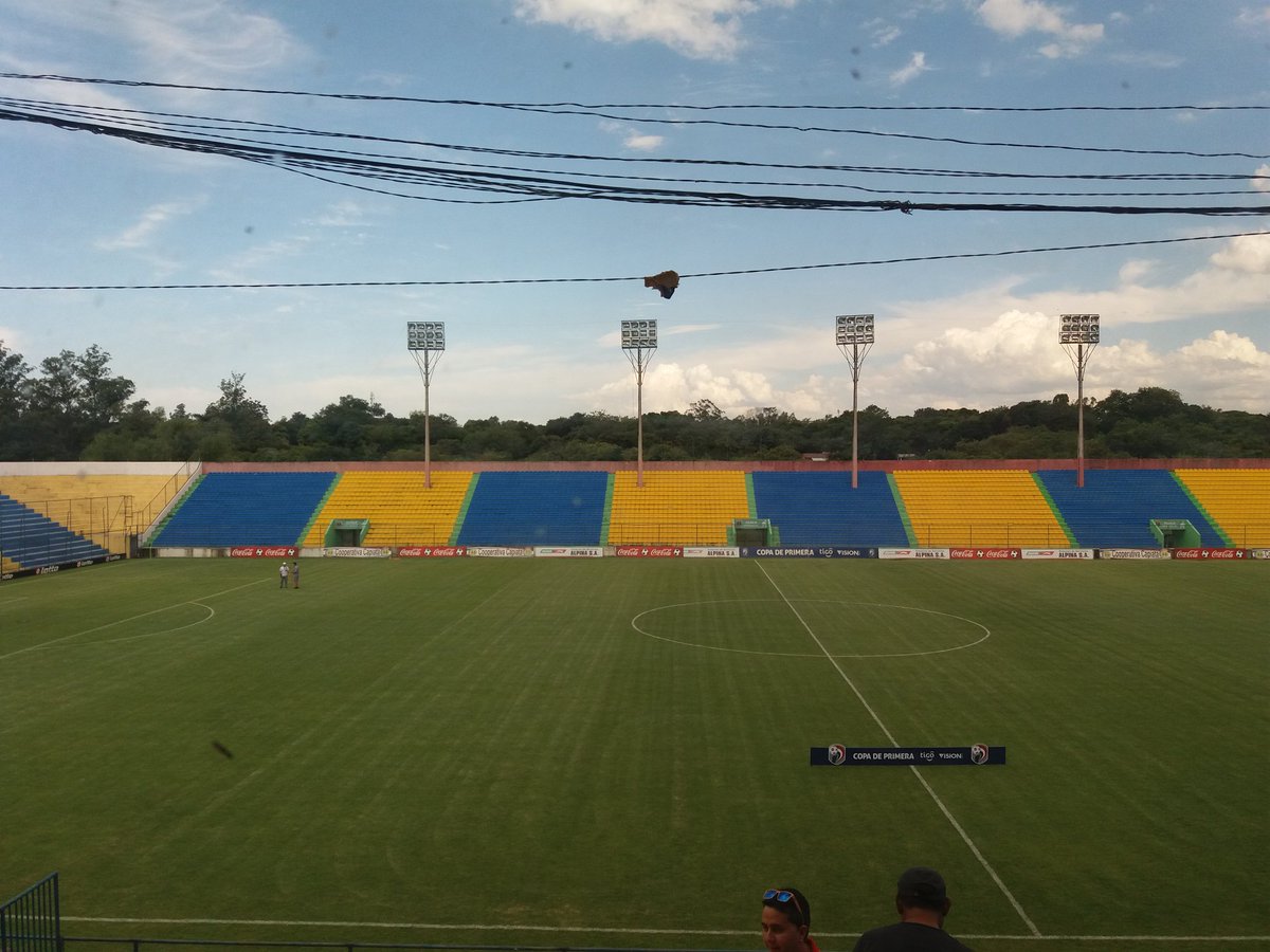 tito_delgado84's tweet photo. Ya estamos en la ciudad de #Capiata estadio #LicEricoGaleano para el gran partido #DepCapiata vs #Santani por @LaUnionAM800 y @GriteloF https://t.co/rMohMnYvN0