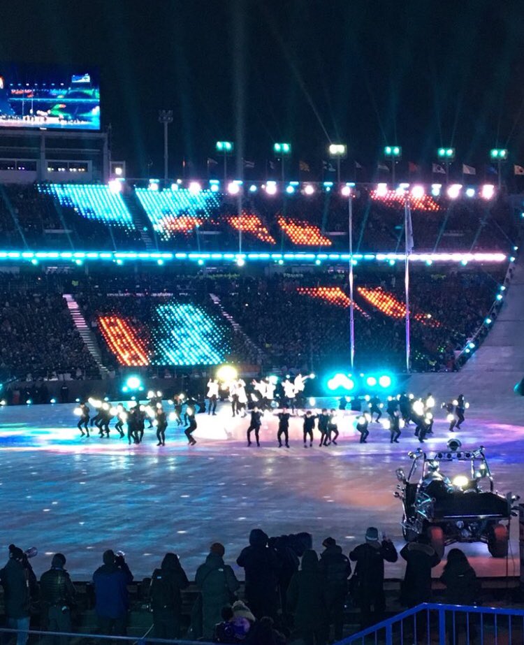 Baeksslight's tweet photo. I AM PROUD TO BE AN EXO-L 
Thank you soo much  for giving me , us such an experience . I, We are going to be with you FOREVER .. ❤️
#Olympics_EXO @weareoneEXO  
#iHeartAwards #BestFanArmy #EXOL https://t.co/A7AmsmOf27