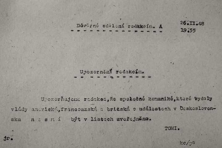 Unor_1948's tweet photo. Důvěrné sdělení, které redakcím pošle ČTK. Ale až zítra. https://t.co/kV28dFdo4L