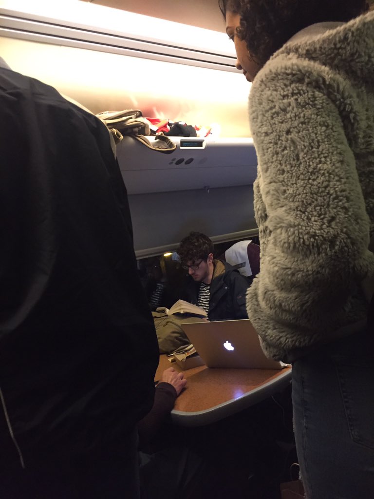 WayneDarrock's tweet photo. @CrossCountryUK  usual shambolic service. Ladies cant even use the toilet ! First class £100 wtf https://t.co/t4gvmJq81I