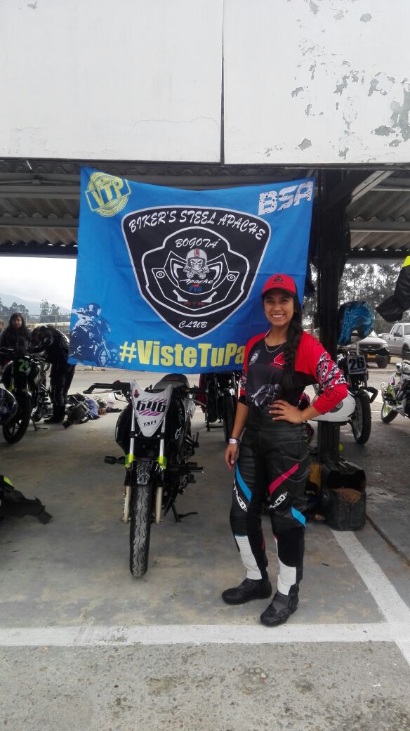 Bsa_oficial2017's tweet image. #TATIANA_UMBARILA #646 
#AUTODROMO_DE_TOCANCIPA 
#apache180

@TVSCOLOMBIA 
@TVSMotos