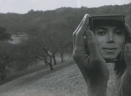 mjhighlander's tweet photo. - Man in the mirror - https://t.co/O9EAYv7KgY
