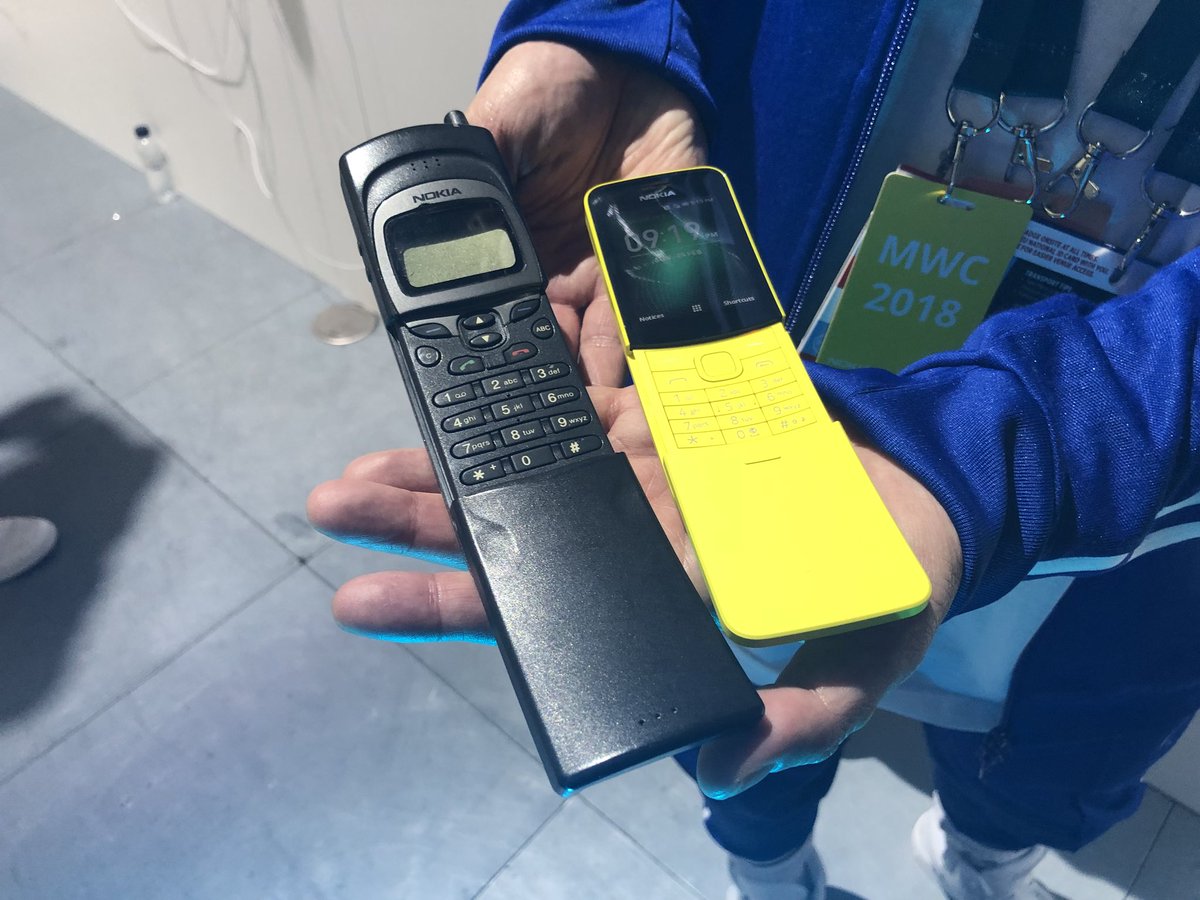 Nokia đã trở lại với những sản phẩm “retro” đầy thú vị. Hãy cùng khám phá chùm ảnh liên quan đến dòng sản phẩm mới này và tìm hiểu thêm về lịch sử cũng như sự phù hợp của các sản phẩm “retro” này trong thời đại hiện tại.