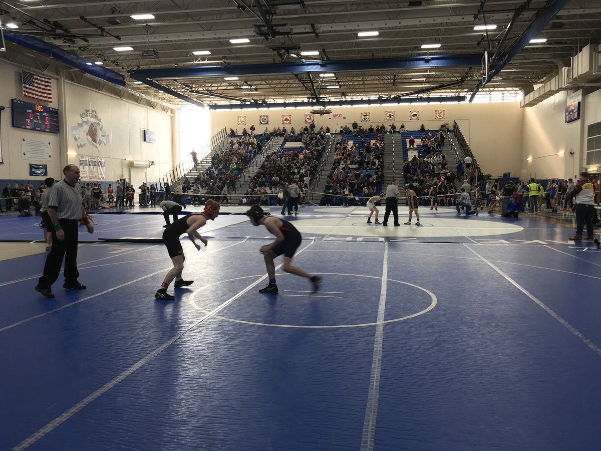 StV_Wrestling's tweet photo. Danny Fitzpatrick gets the action started at Frosh/Soph Regionals!
#MarchToSpringfield
@ViatorAthletics https://t.co/nnCM9piMJ0