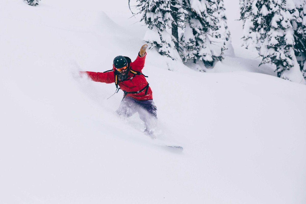 Looks like <a href="/MountainManCole/">Cole Pellerin</a> was caught surfing again.... 📸 Andy Cochrane
.
.
.
.
#ferniestoke #lovefernie #explorebc #friendzone #snowday
