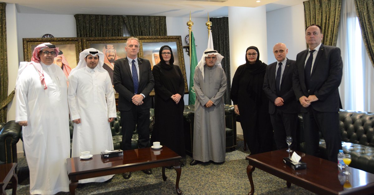 KSAPSAIDS's tweet photo. #KSAPSAIDS hosts a delegation from the ministry of foreign affairs of the Republic of Bosnia and Herzegovina for five days. A comprehensive lecture series, visits to the most important historical and tourist sites in Riyadh are designed. https://t.co/bHDmQgbAmW