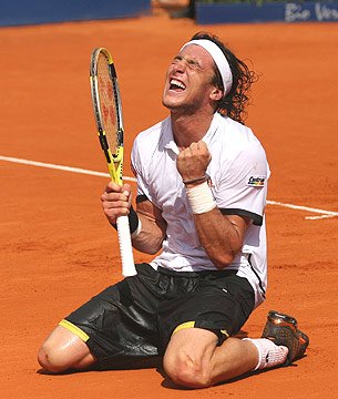 EfemeridesDDA's tweet photo. 🗓️25-Feb-2007 
🎾#Tenis 
🇦🇷@picomonaco logra su 1er título🏆 #ATP al derrotar a #AlessioDiMauro🇮🇹 6-1, 6-2 en la final de #BuenosAires🇦🇷 https://t.co/R1JMtAtE5p