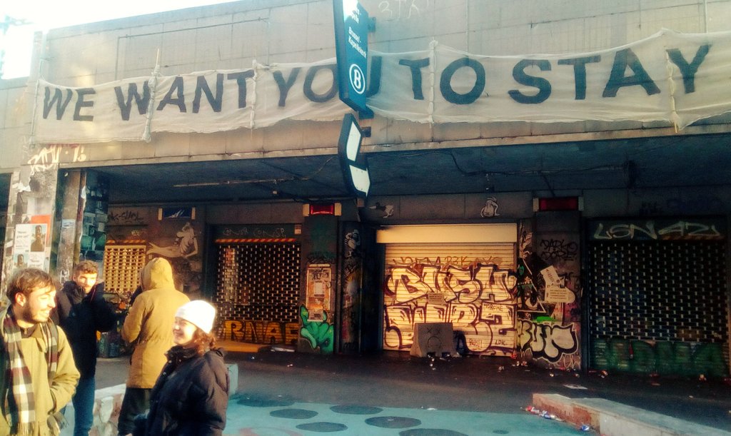 ╔═🚲👣═╝ tweet media