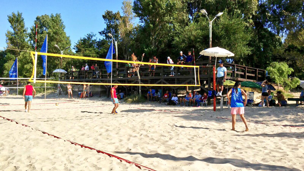 En el marco del Programa de Verano 3era fecha Circuito Maragato de Voley Playa #ciudaddelplata #playapascual #DeporteyTurismo <a href="/sanjosegobierno/">Intendencia de San José</a> <a href="/sanjose_turismo/">Oficina de Turismo Intendencia de San José</a> <a href="/JLFalero/">José Luis Falero</a>