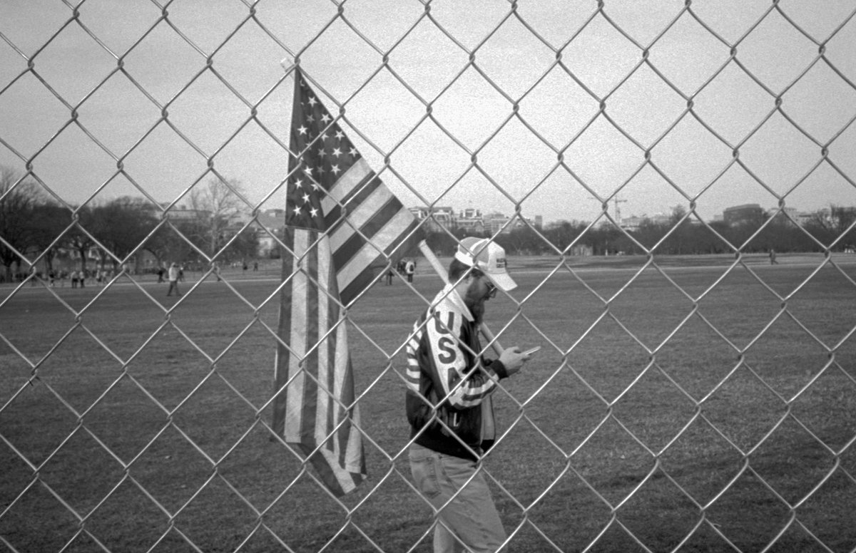 MediaPAarts's tweet photo. “I’m a Patriot” by Craig Reger (@CraigRegerPhoto ). $75 On view now in the MAC Gallery.
. . .
Gallery hours Thurs - Sat 4p-7p
.
.
.
#mediaartscouncil #macgallery #photography #americanflag #bwphoto #womensmarch #patriot #streetphotography #candid #art #artforsale #artshow https://t.co/e7T9LVWqYQ