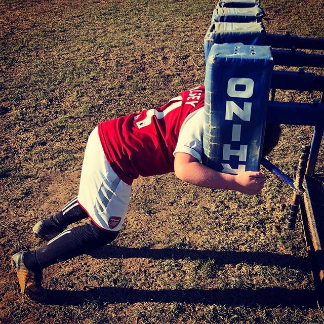 Adamhalsey's tweet photo. First time on a scrum machine and the boy looks like a natural. Shame he ❤️ football and @arsenal #rugby #sussex #scrum #propdad #u8 #topboy https://t.co/PX2yelHwE1 https://t.co/LiMG0F74Le