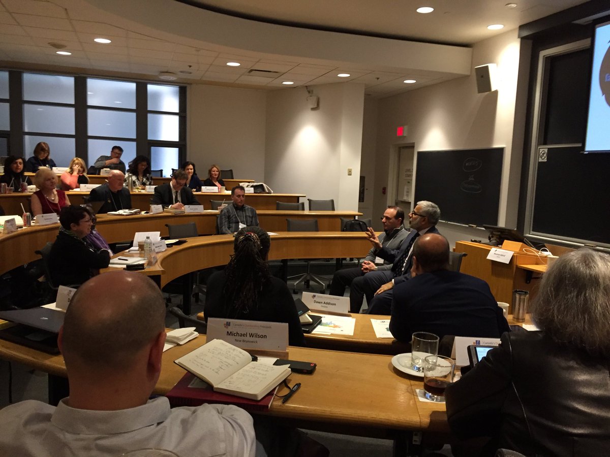 Learning about cultural fluency with Nouman Ashraf at the executive leadership training program