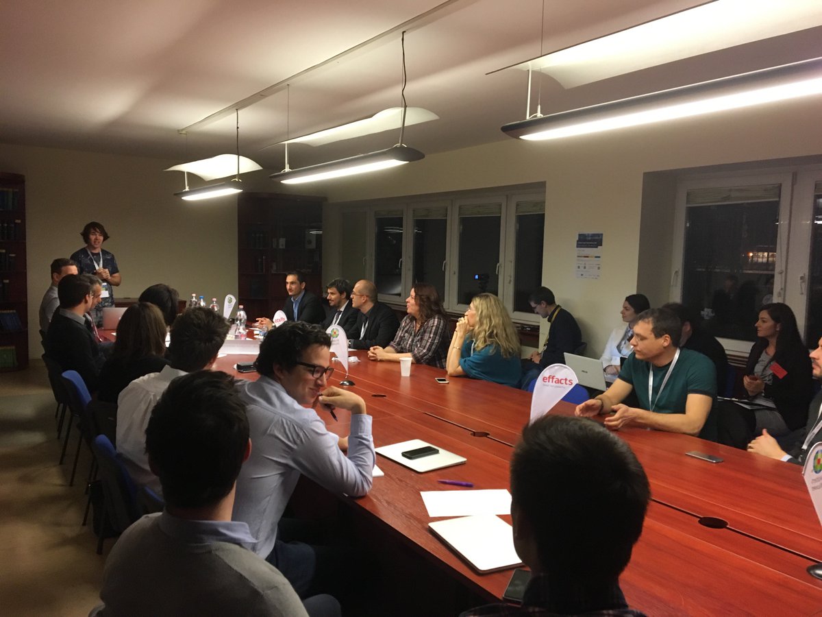 wolterskluwerhu's tweet photo. Tóth Gábor, ügyvezető, Wolters Kluwer Kft. megnyitja a prezentációkat #GlobalLegalHack #GLH2018 #GLHBudapest #wolterskluwer https://t.co/LDobizSnWz