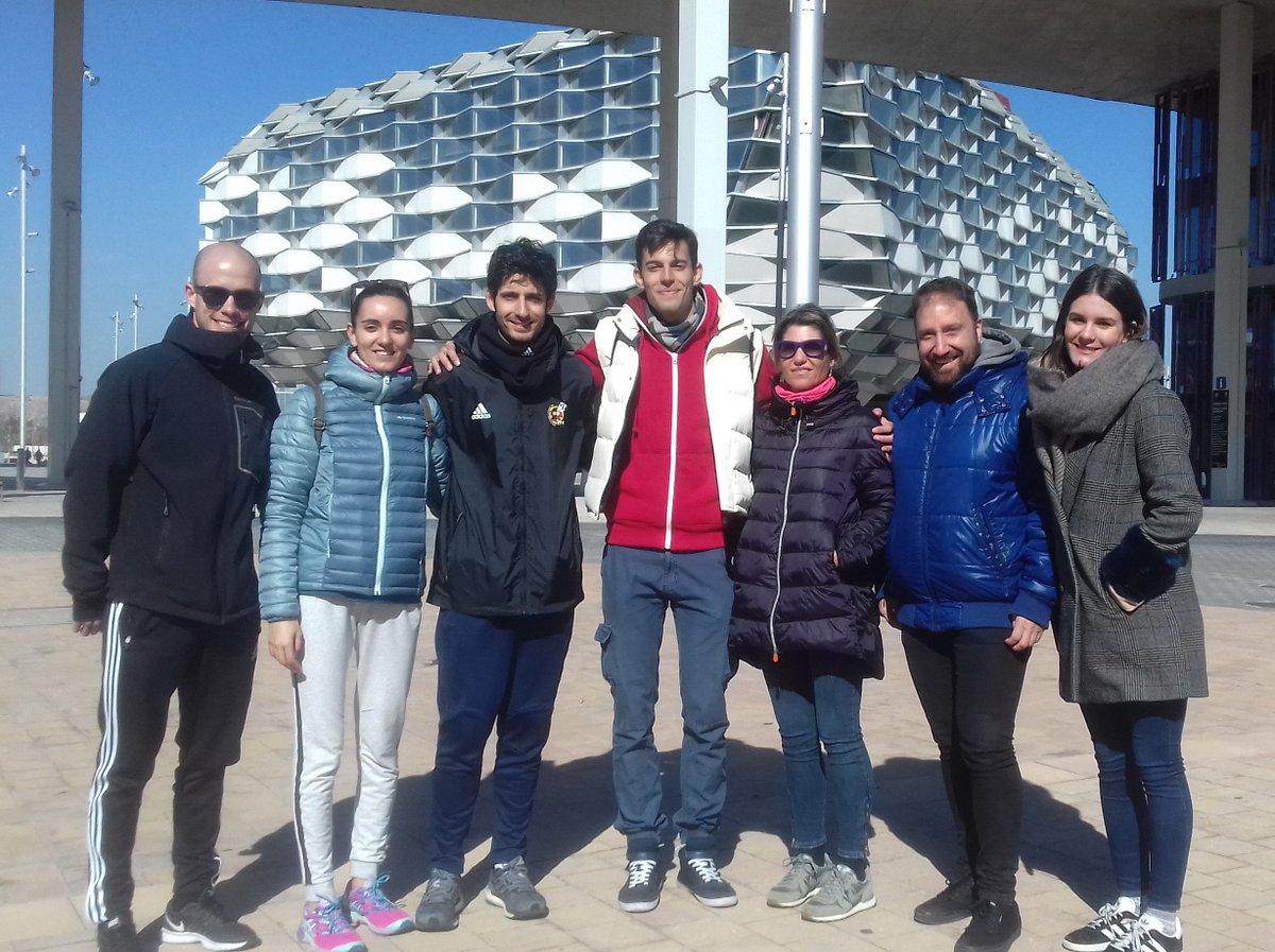 Mañana de domingo cruzando los muchos puentes de Zaragoza, recorriendo la ribera y paseando por la Historia #ElBarquerodelaRibera