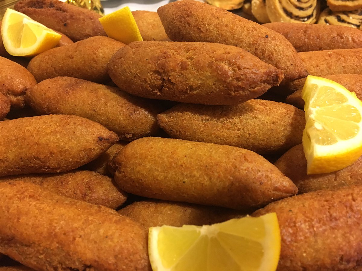OlympicCatering's tweet photo. We provided a Greek buffet for an engagement party with a Greek feast for the guests #greekfood #greekbuffet #eventcatering #greekfeast #caterer #engagementparty #partyfood #buffet #Enfield #northlondon #enfieldtown #en1 @OlympicCatering https://t.co/cx6whEmNCR