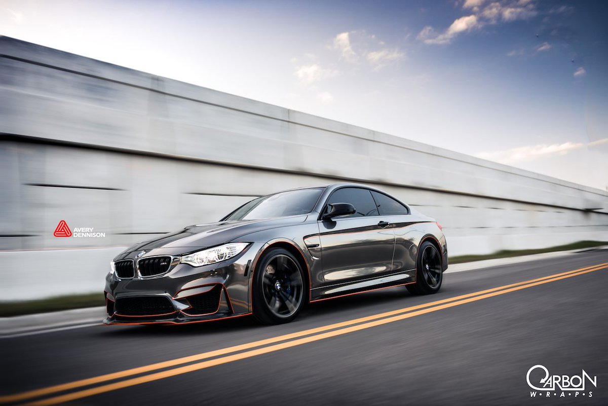 ADGraphics_NA's tweet photo. Former Regional Wrap King @CarbonWraps flexed his #vinylwrap skills with this #ConformChrome Black beauty! Learn more about all our #chrome films: https://t.co/YlRb2li16v https://t.co/Xv5upumoej