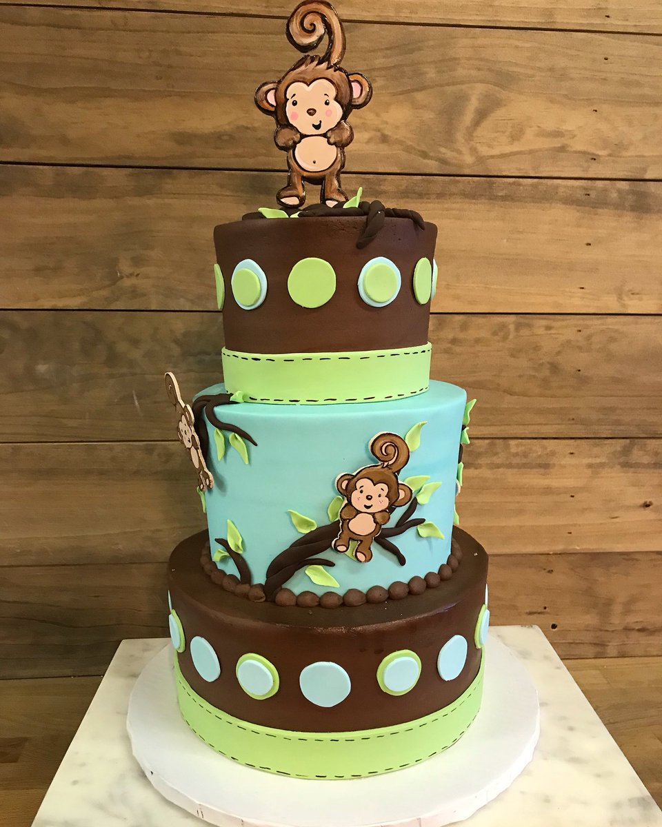 SweetTBakeshop's tweet photo. ๐Tiered birthday cake done in buttercream with a monkey๐๐ theme #monkeycake https://t.co/EAxNFzOchk