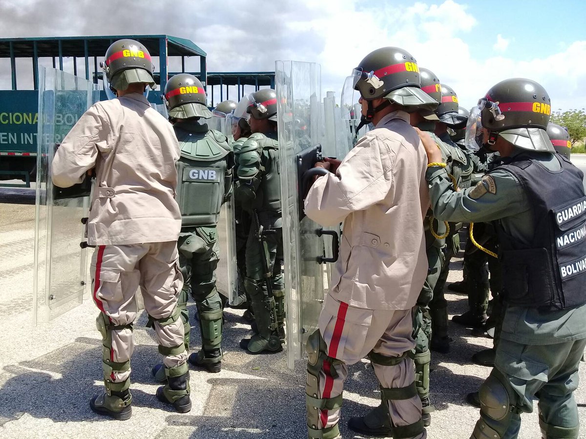 Milicia_REDIOcc's tweet photo. Nuestra @ADI113ARAWACO en el restablecimiento del Orden Interno Ejercicio Acción Defensiva Multidimensional Integral Independencia 2018 #VictoriaMultidimensional https://t.co/Rpfc8X1niZ