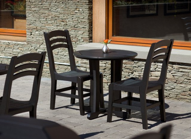 ItsRecycledARP's tweet photo. Our Westport Dining Tables are perfect for smaller spaces and look great indoor and outdoor!  #americanrecycledplastic #recycle #plastic #recyclable https://t.co/rDlpNS24SC https://t.co/nNPe3j6K5X