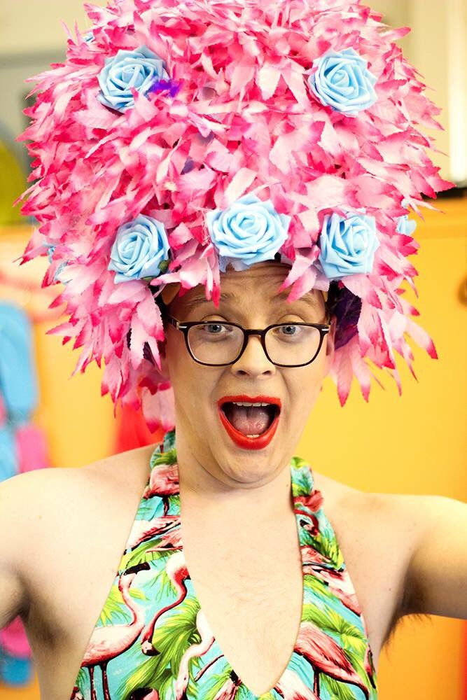 EncoreTheatreUK's tweet photo. Weโve got glitter, weโve got feathers, weโve got wigs bigger than a koala! It must be time for a dress run!!!๐บ๐ป
#priscilla #queenofthedesert #hashdrag #costume #wigs #makeup #musical #theatre #rehearsal #exciting #dragqueen https://t.co/Z90c9Pa1GW