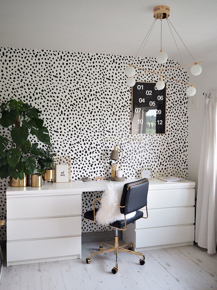 CherylClarkeCC's tweet photo. Finding The Right Place To Focus On Your Content Is So Important! We Love These #DeskSpaces As Our #Inspo 🤭 Where Do You Create Your Content Best? 🧐
#bbloggers #bloggers #blogger #blog #ukblogger #ukbloggers https://t.co/WB7S5OKCJi