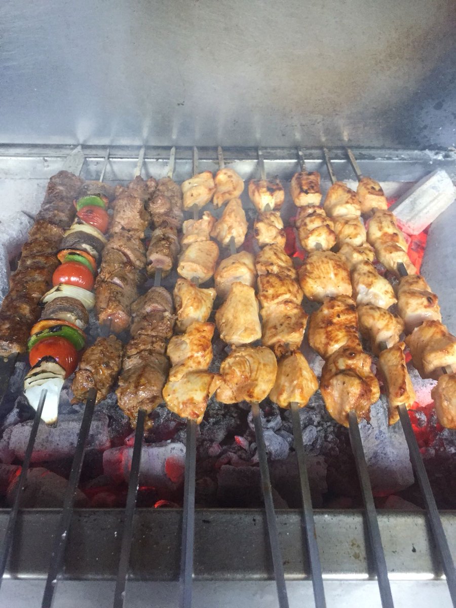 MaidstoneKebab's tweet photo. #CarabaoCupFinal #arsenal #mancity #ManchesterCity #ArsVsManCity #ARSMCI #ManchesterUnited #Chelsea #BackInTimefortea #MUNCHE #crytot #CarabaoCupFinal #DancingOnIce #countryfile #poshpawn #holdthesunset #strike #topgear #Endeavour #callthemidwife #Gogglebox #homeland #maidstone https://t.co/FfX4q98wvt