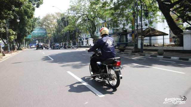 Cuma astra prima 1991 SE
Versi paling akhir di model nya
Keliatan dr stiker