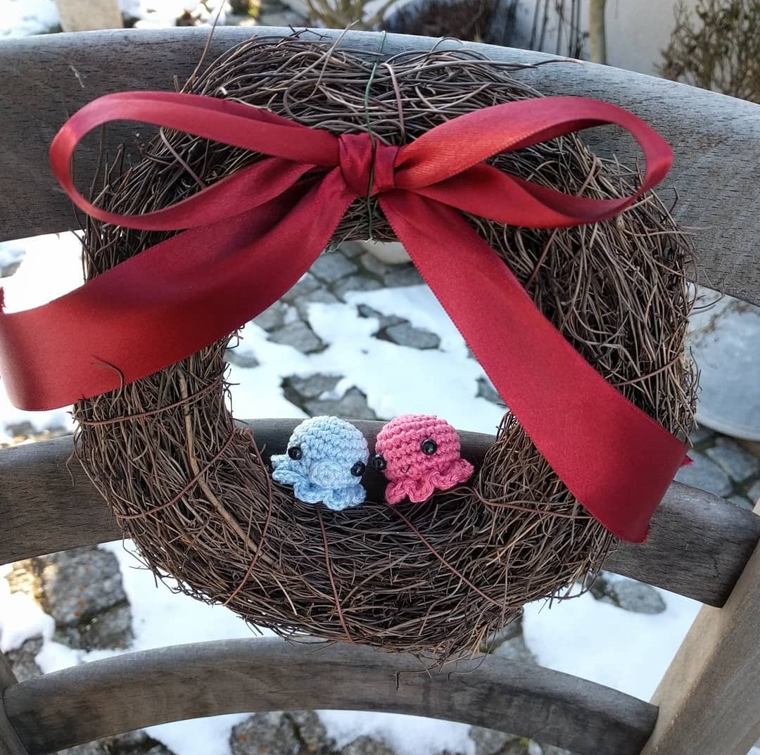 KreativKueken's tweet image. 🐙 VERLOSUNG 🐙

Diese beiden niedlichen Oktopoden suchen ein neues Zuhause! 
Mit einem Retweet bist du im Lostopf! Viel Glück! :)