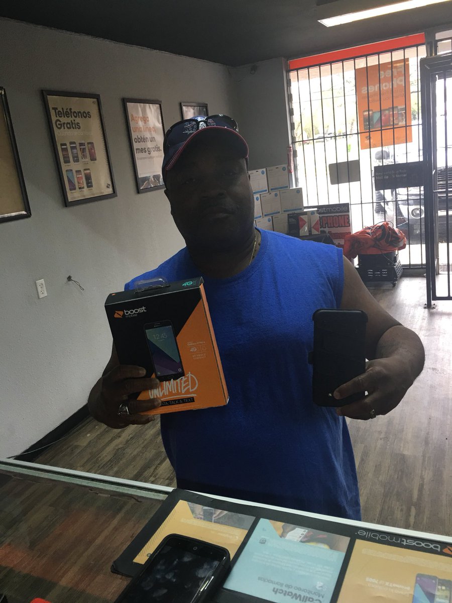 MML509UVALDE's tweet photo. @BOOSTNation @TitoLozano1 @elterevanspg @erikabyerly281 @bRad_2723 @MMLWIRELESS #HTWN #HouTax18 #BoostNationEvents #509uvalde https://t.co/4506bJ6yAZ