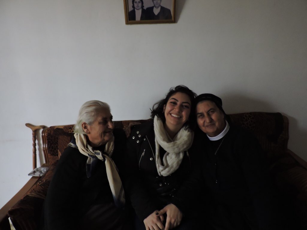 _juniebee's tweet image. #SyriaIsBleeding