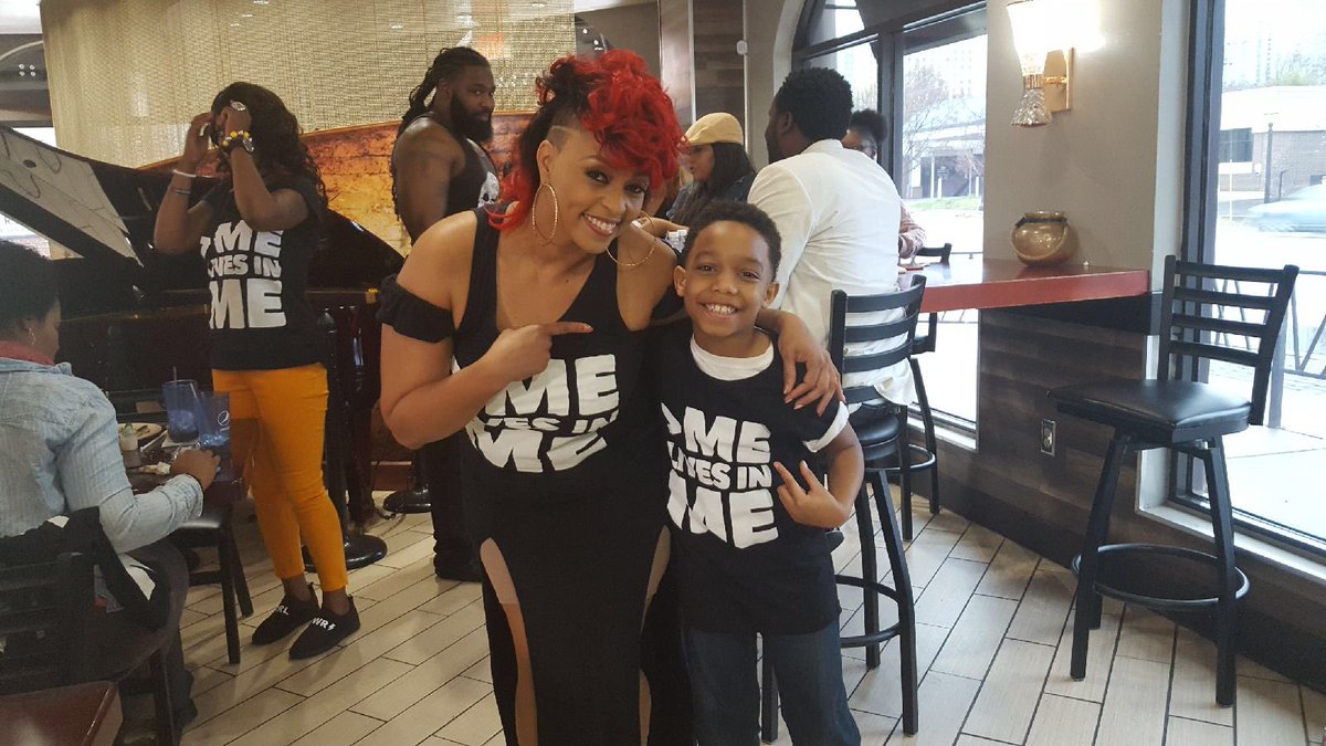 iampeytonj's tweet photo. The start of something amazing 😉 I booked it✅ "Even Me" music video by the incredible Darlene McCoy ☺️ 
 @_leshon @DeRoz @DarleneMcCoy 
#EvenMe #deroz05 #iampeytonj https://t.co/VHE7XWd9AI