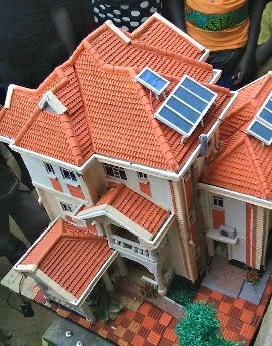 JuliusBintu's tweet photo. South Sudan's Got Talent: A young secondary school student in Juba created this model house. He says he wants to become an engineer, so needs support. 🇸🇸

Please RETWEET this update to help the talented student find support. 👍✍️ https://t.co/tjHW8NVGLs