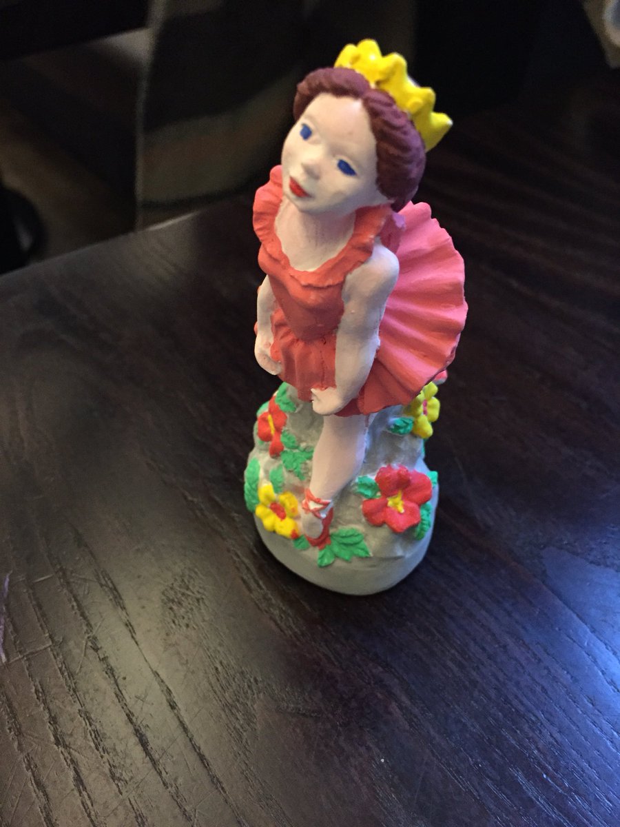 EntsCCC's tweet photo. Pottery Painting For Adults Too!!!! Look At These! Time, Relax & Art #DRITechSavvy #DiamondCareers #DiamondResorts #Cromer ๐๐ป#PotteryPainting #AmberBar https://t.co/QfKx6mjwTl