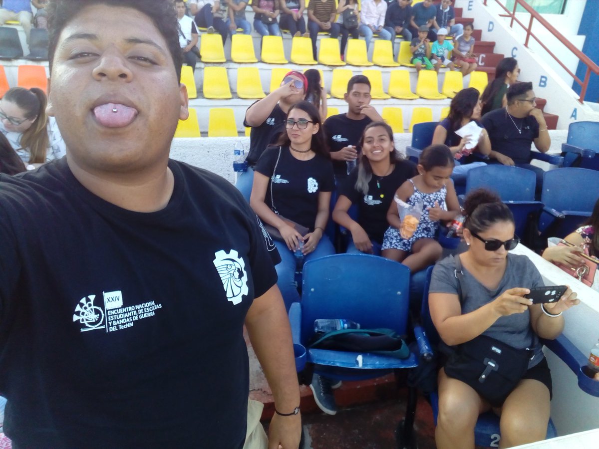 En el estadio neto avila <a href="/omaralpuche/">omar alpuche leal</a>