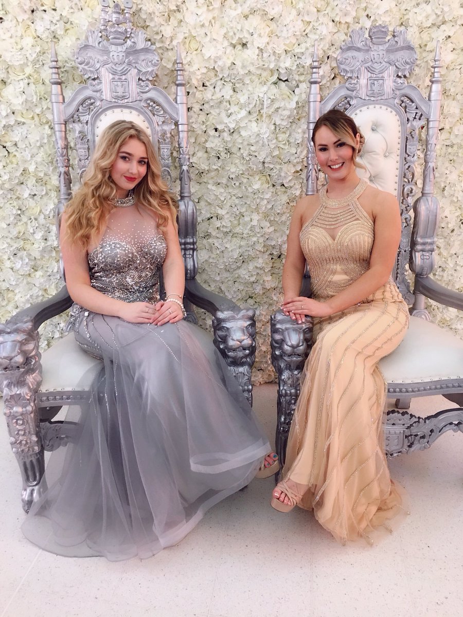 Feeling very royal today ! Modelling with <a href="/missstaffsGB/">Stephanie Wood</a> for <a href="/thepromroom/">Debbie Hughes</a> wearing <a href="/DynastyUK/">DynastyLondon</a> <a href="/MissTeenGB/">Miss Teen Great Britain</a> #semifinalist #staffordshire