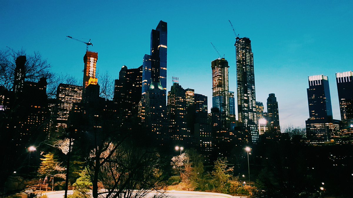 EHSNYC's tweet photo. Sunday's are good days for taking in the view. That's easy for #ehs1760 residents who live less than 10 minutes from @CentralParkNYC #SpringLivingEHS https://t.co/3tXYL8pGlM