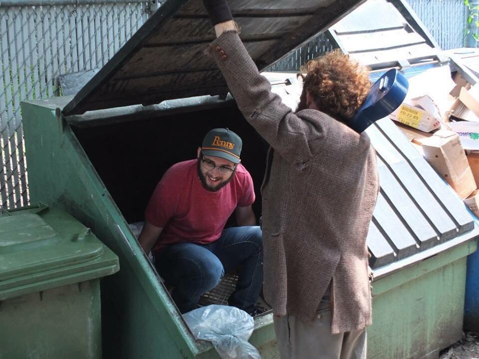 housenumber10's tweet photo. This gave us one of my favourite shots in the whole movie #tarcity https://t.co/cxv6t8ozXj