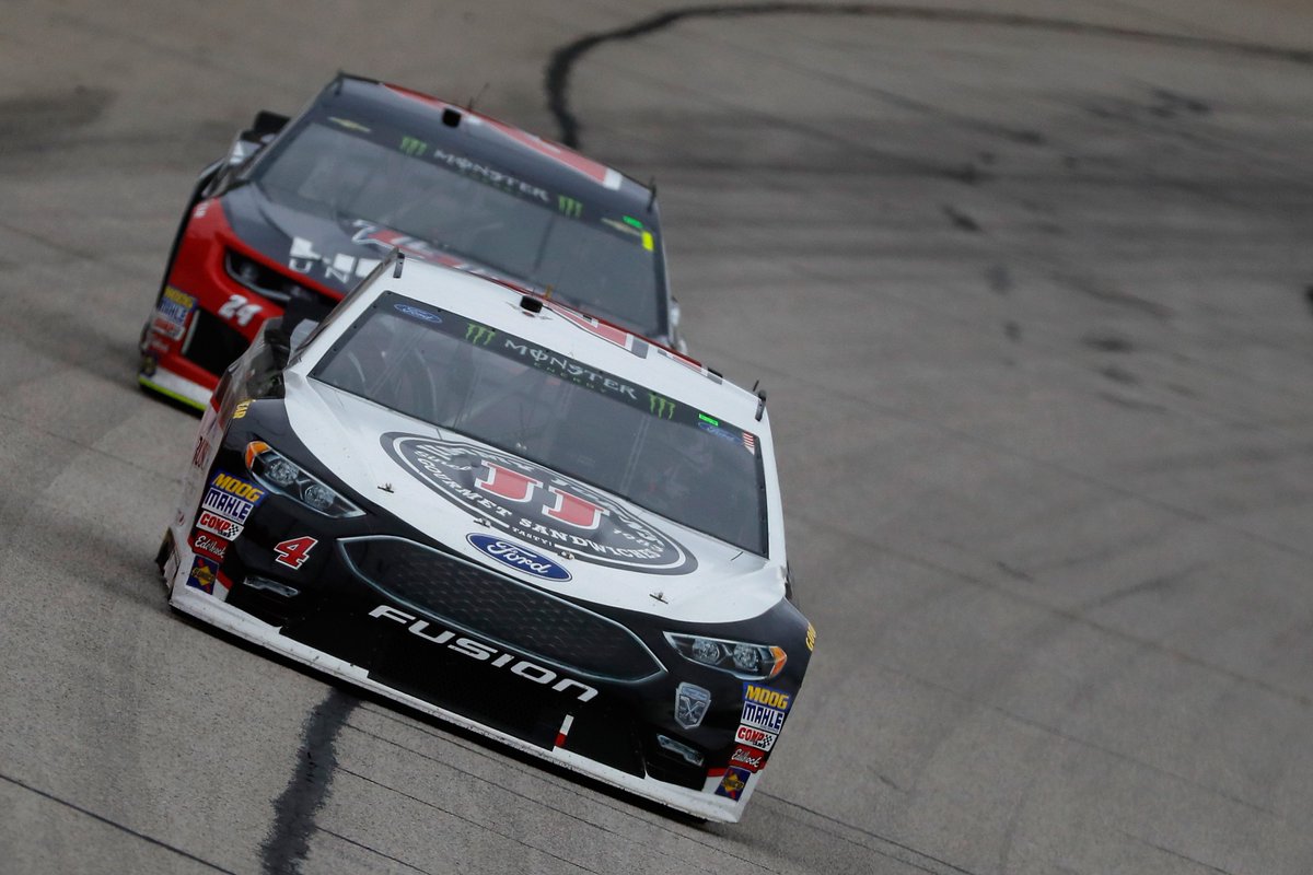 Yates_Doug's tweet image. A @roushyates  win means you win! RT and follow for a chance to take home the valve cover from @KevinHarvick 's Folds of Honor QuikTrip 500 winning FR9 engine! @NASCAR  @FordPerformance  #FoHQT500